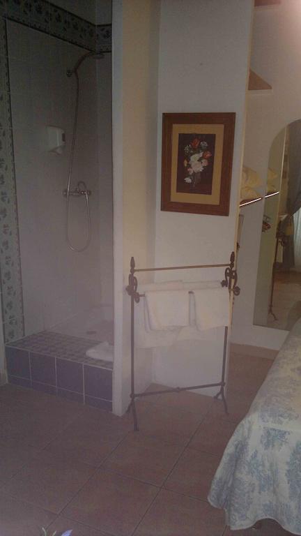 Hotel Restaurant L'Aiglon Zonza Room photo